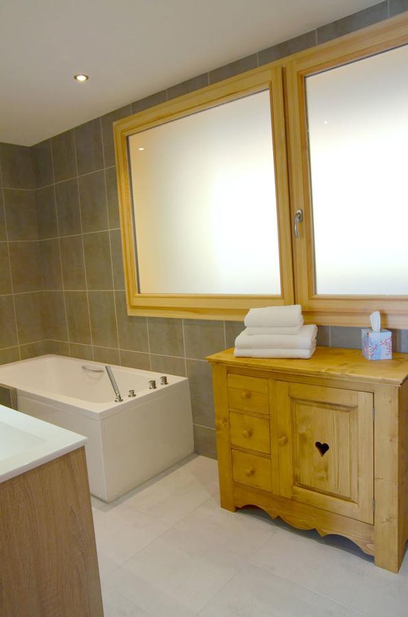 Le Coeur 1210 Bed & Breakfast Granier Bagian luar foto
