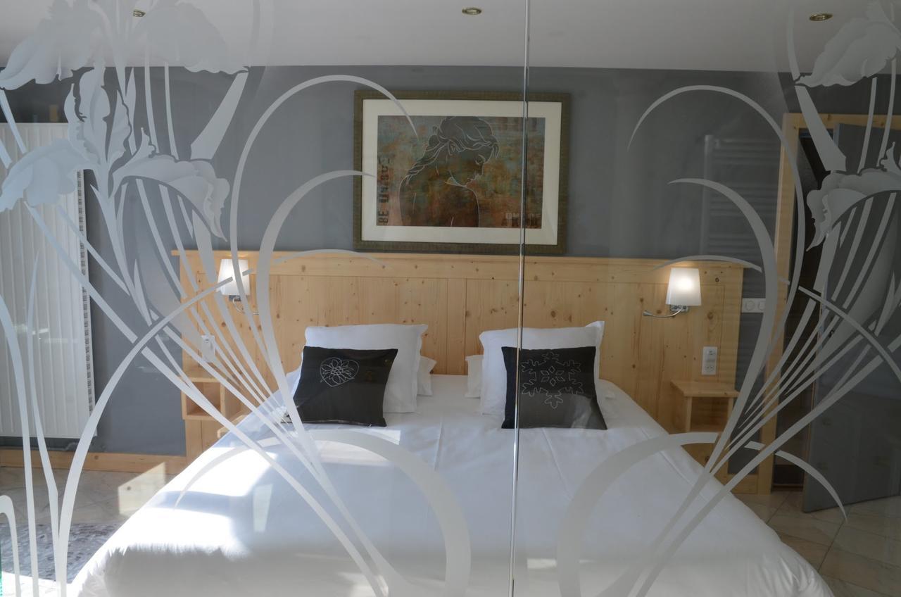 Le Coeur 1210 Bed & Breakfast Granier Bagian luar foto
