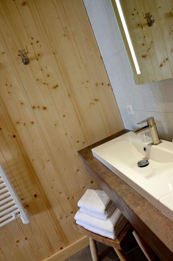 Le Coeur 1210 Bed & Breakfast Granier Bagian luar foto